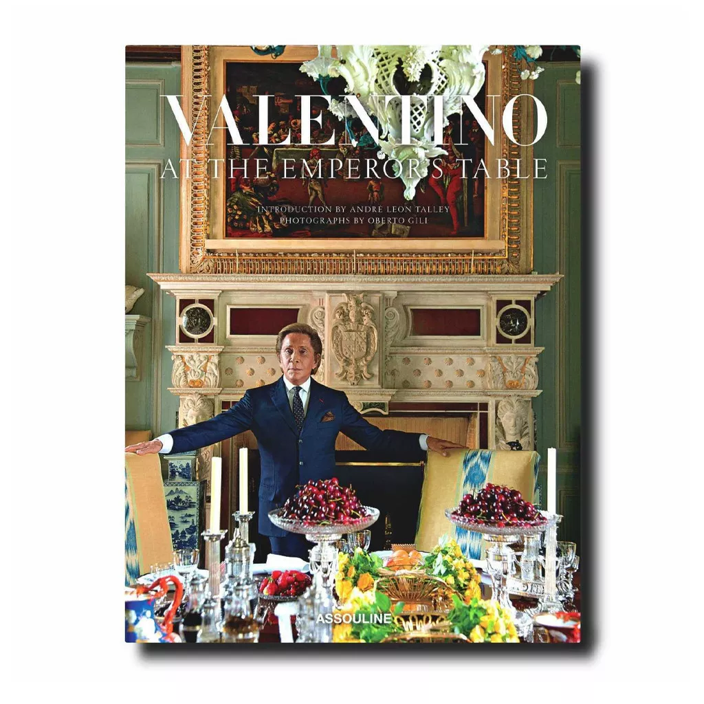 Книга "Valentino:At the Emperor's Table" Assouline Legends Collection (9781614282938) - Фото nav 1