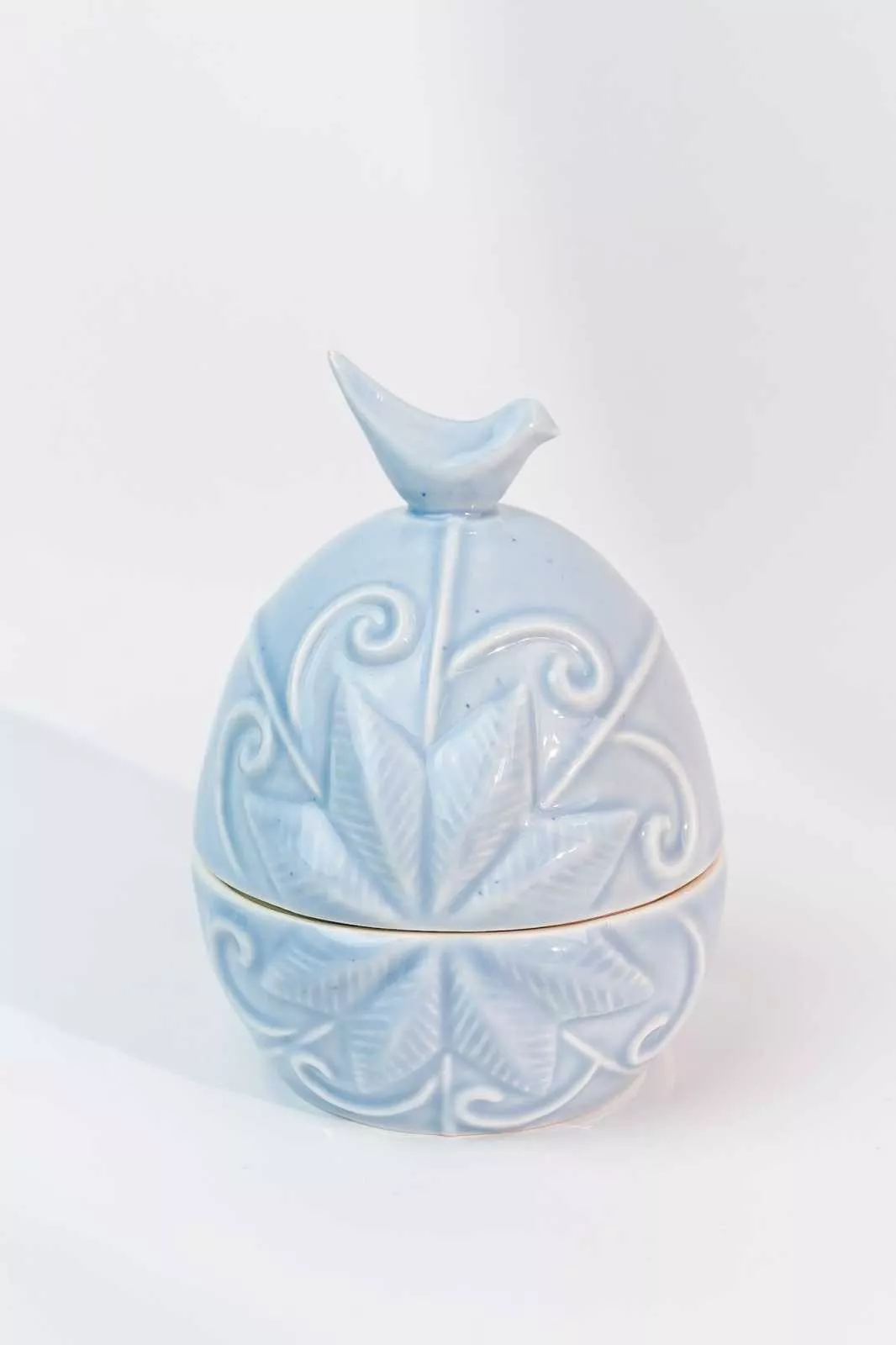 Свічка "Пташка фіолетова" Art-Hall Ceramics Spring Collection, висота 12 см (SP-01010024) - Фото nav 1